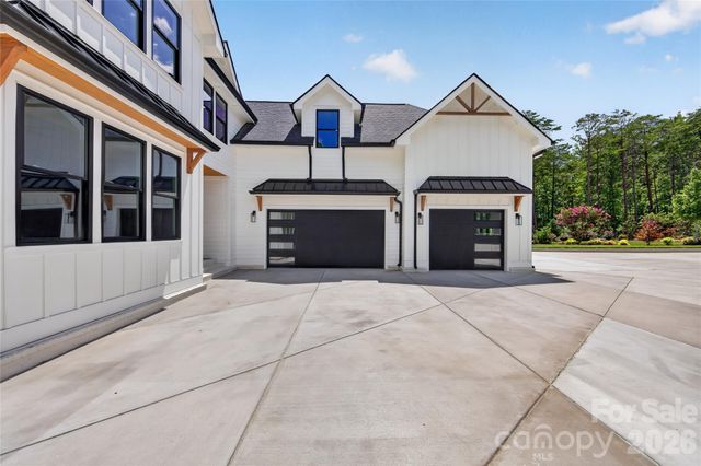 3141 Brayland Avenue, Matthews, NC 28104