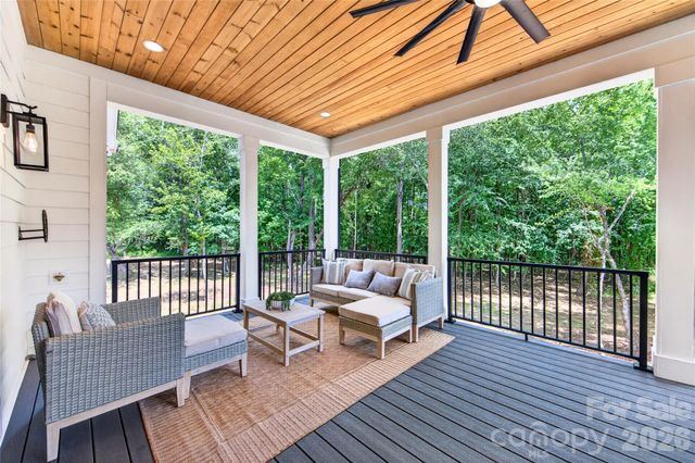 3141 Brayland Avenue, Matthews, NC 28104