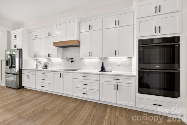 3141 Brayland Avenue, Matthews, NC 28104