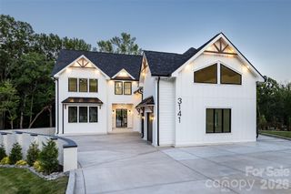 3141 Brayland Avenue, Matthews, NC 28104