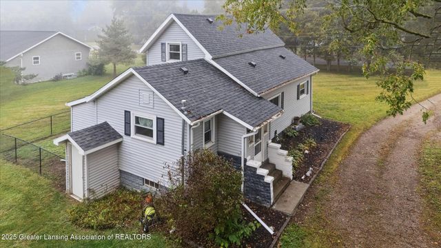 1519 S Lansing Street, St. Johns, MI 48879