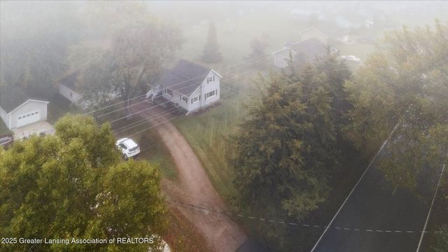 1519 S Lansing Street, St. Johns, MI 48879