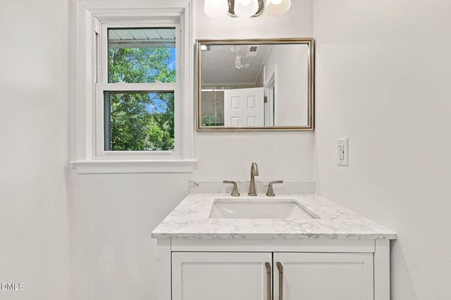 532 Oakwood Lane, Graham, NC 27253