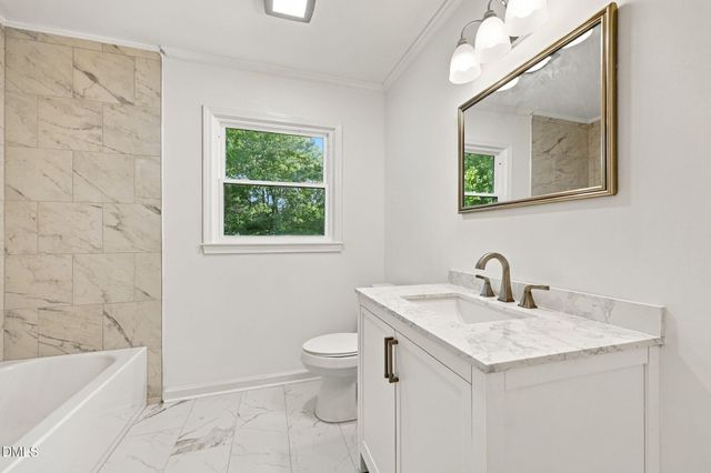532 Oakwood Lane, Graham, NC 27253