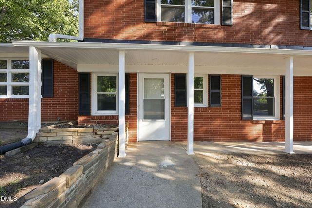 532 Oakwood Lane, Graham, NC 27253
