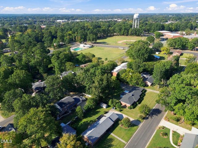 532 Oakwood Lane, Graham, NC 27253