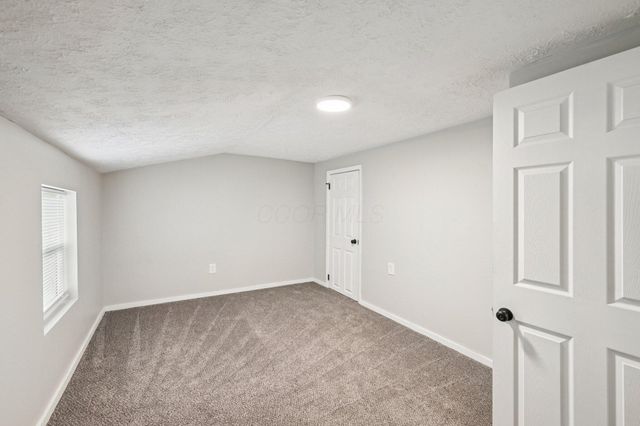 2158 Kilbourne Avenue, Columbus, OH 43229