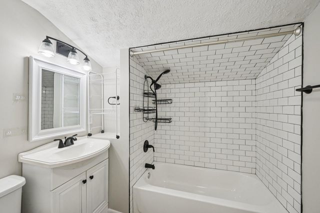 2158 Kilbourne Avenue, Columbus, OH 43229