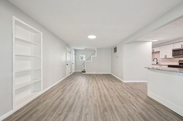 2158 Kilbourne Avenue, Columbus, OH 43229