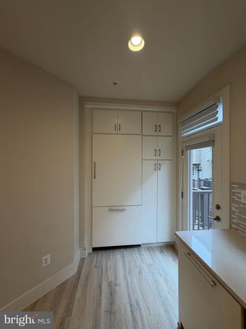 111 HEATH PL, Bethesda, MD 20817