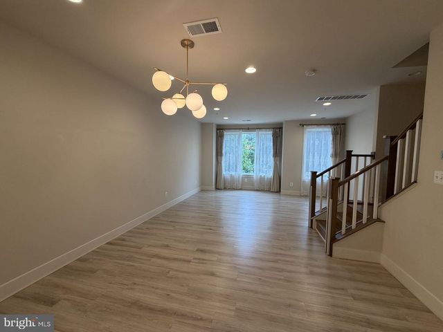 111 HEATH PL, Bethesda, MD 20817