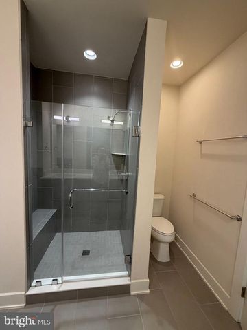 111 HEATH PL, Bethesda, MD 20817