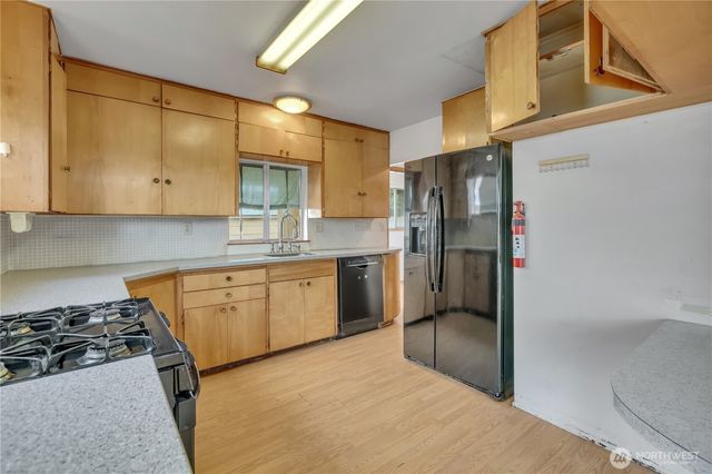 3579 E Howe Street, Tacoma, WA 98404