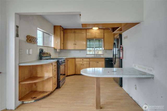 3579 E Howe Street, Tacoma, WA 98404