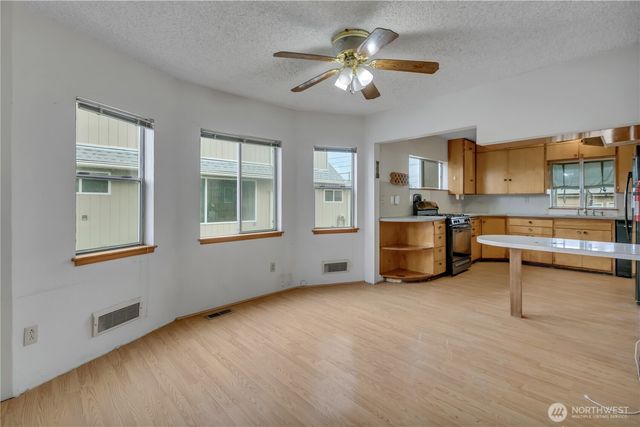 3579 E Howe Street, Tacoma, WA 98404