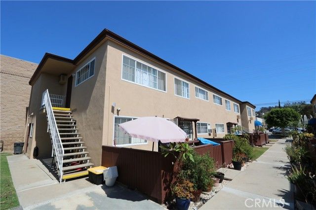2341 Walnut, Signal Hill, CA 90755