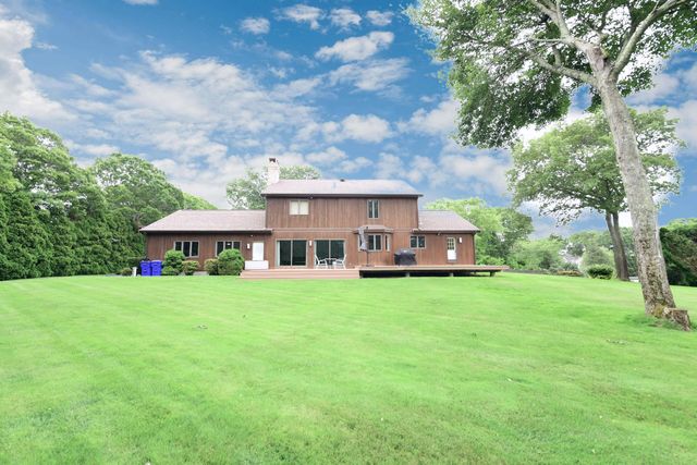 1 Homestead Rd Road, Sagamore Beach, MA 02562