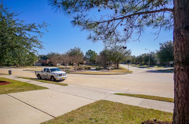 24638 Wild Oak Lake Drive, Katy, TX 77494