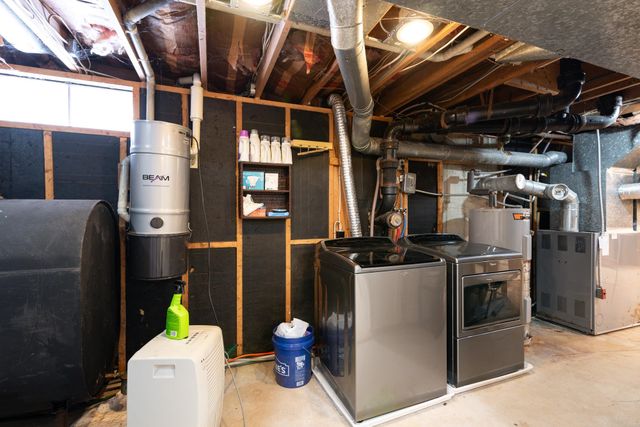 21 Four Rod Road, Rochester, NH 03867