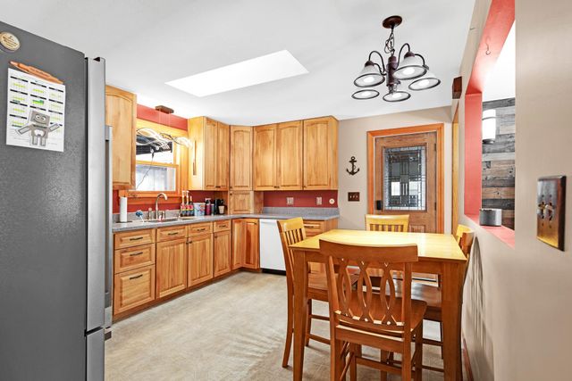 21 Four Rod Road, Rochester, NH 03867