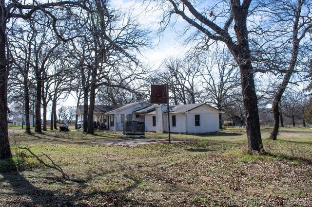 10174 N Sandridge, Stigler, OK 74462