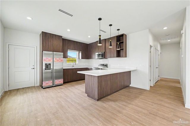 5800 Ozark Avenue 2, Mcallen, TX 78504