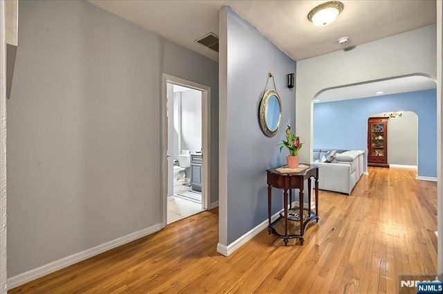 915 Glen Avenue, Twp Of Washington, NJ 07676