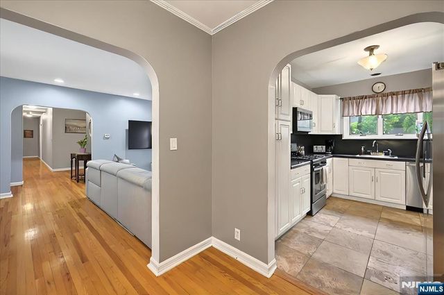915 Glen Avenue, Twp Of Washington, NJ 07676