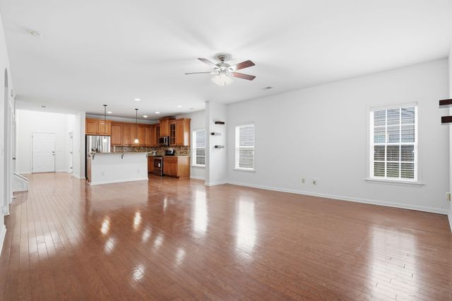 209 Goldfinch Lane, Summerville, SC 29485