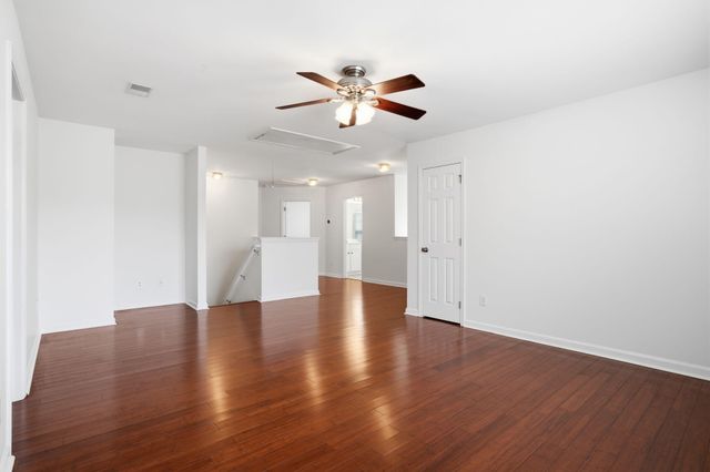 209 Goldfinch Lane, Summerville, SC 29485