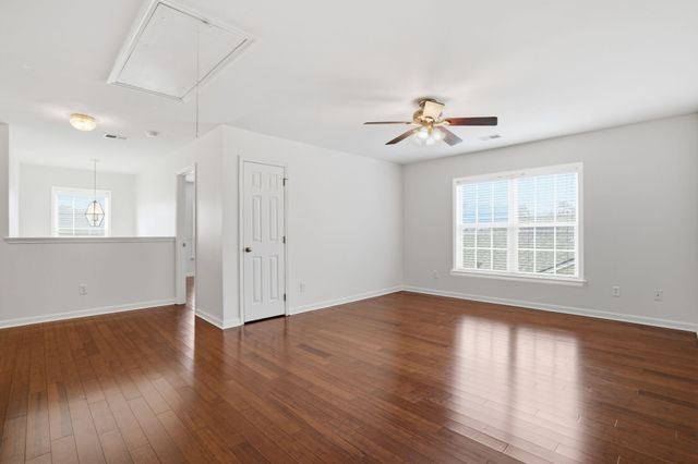 209 Goldfinch Lane, Summerville, SC 29485