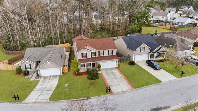 209 Goldfinch Lane, Summerville, SC 29485