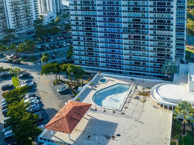 20505 E Country Club Dr 634, Aventura, FL 33180