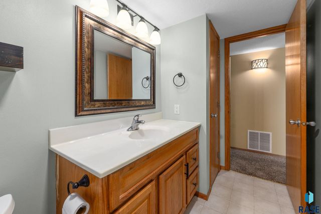 4808 S Dunlap Ave Avenue, Sioux Falls, SD 57106