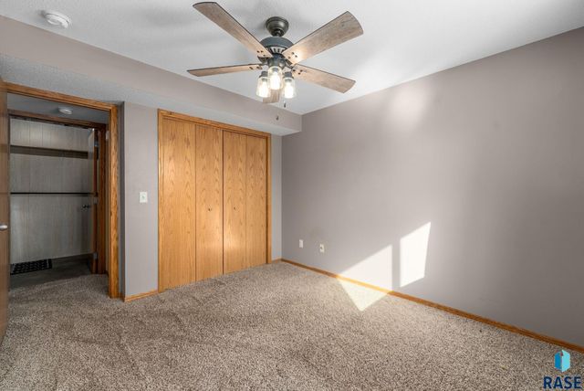 4808 S Dunlap Ave Avenue, Sioux Falls, SD 57106