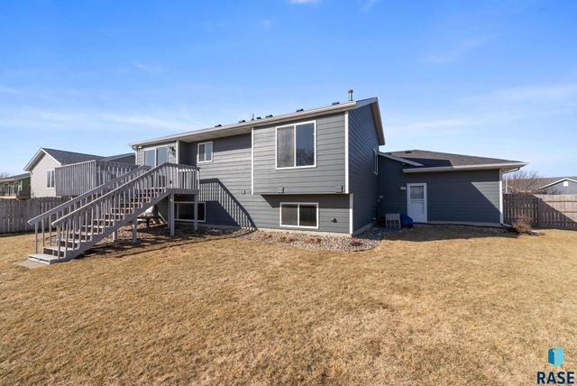 4808 S Dunlap Ave Avenue, Sioux Falls, SD 57106