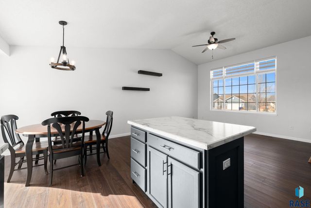 4808 S Dunlap Ave Avenue, Sioux Falls, SD 57106