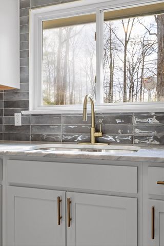 3911 Umbarger Lane, Signal Mountain, TN 37377