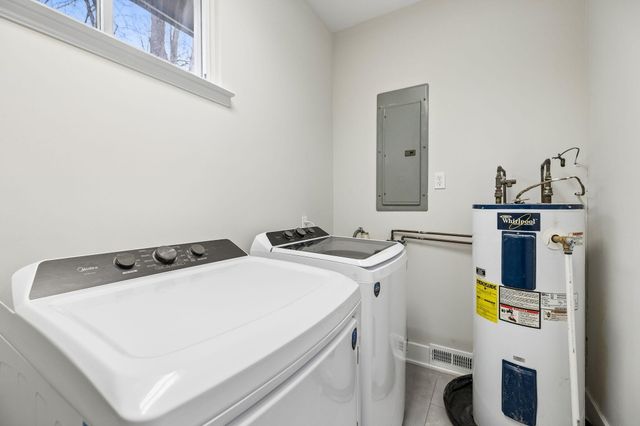 3911 Umbarger Lane, Signal Mountain, TN 37377