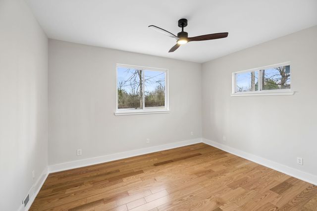 3911 Umbarger Lane, Signal Mountain, TN 37377