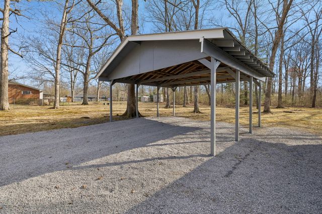 3911 Umbarger Lane, Signal Mountain, TN 37377