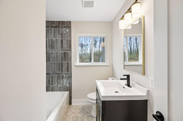 3911 Umbarger Lane, Signal Mountain, TN 37377