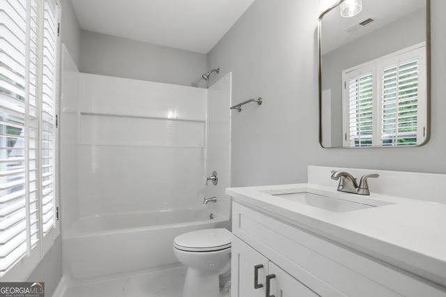 5228 Yellowtail Lane NW, Kennesaw, GA 30152