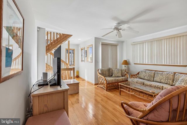 42 W CAPE COD LN, Long Beach Township, NJ 08008
