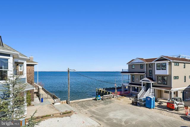 42 W CAPE COD LN, Long Beach Township, NJ 08008