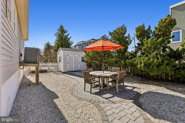 42 W CAPE COD LN, Long Beach Township, NJ 08008