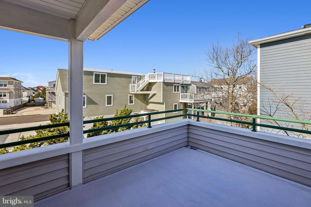 42 W CAPE COD LN, Long Beach Township, NJ 08008