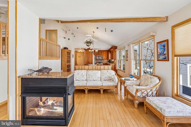 42 W CAPE COD LN, Long Beach Township, NJ 08008