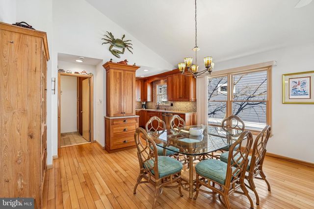 42 W CAPE COD LN, Long Beach Township, NJ 08008