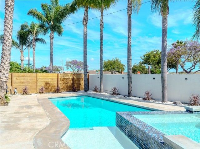 19421 Leapwood, Carson, CA 90746